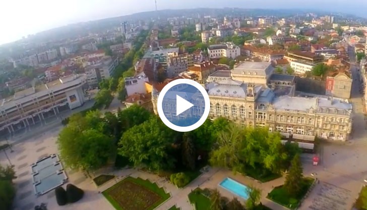 SkyTrip Bulgaria сподели видео, в което представя красотата на „Малката Виена“ отвисоко