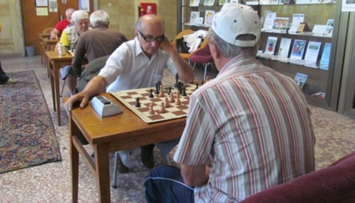 В състезанието по древната игра се включиха 12 души