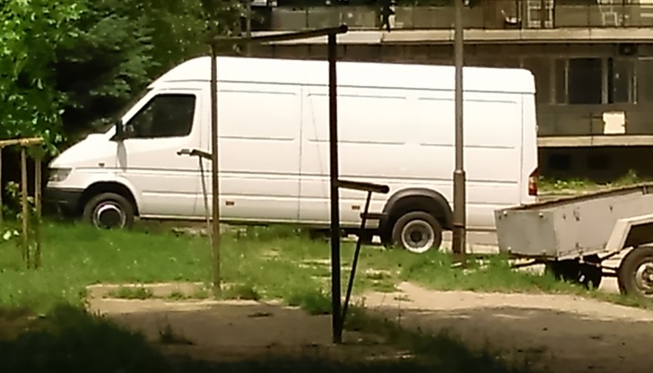 Мястото е познато на мобилните служители, но няма реакция от тяхна страна. До кога?