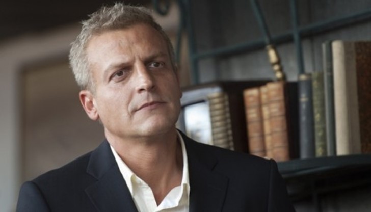 Здравният министър се обяснява за лекарските протести, породени от здравната му реформа Здравният министър се обяснява за лекарските протести, породени от здравната му реформа