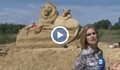 Огромни фигури от пясък оживиха морския плаж