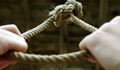 Млад мъж се обеси в блок "Клокотница" в Русе