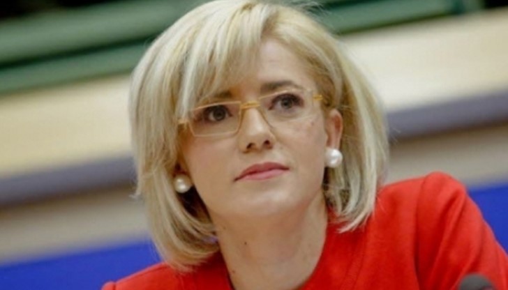 Комисар Крецу пристига в България през Дунав мост Комисар Крецу пристига в България през Дунав мост