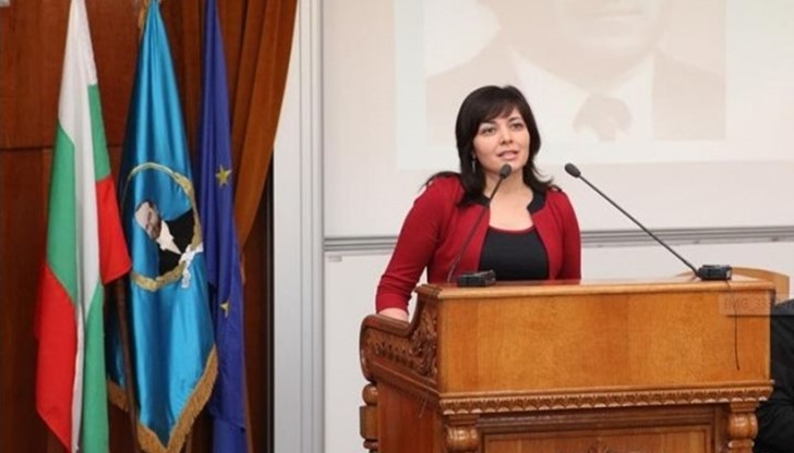 Синдикат „Образование“ анализира скандалната ситуация с избора на ректор на Стопанска академия, проф. Теодора Димитрова Синдикат „Образование“ анализира скандалната ситуация с избора на ректор на Стопанска академия, проф. Теодора Димитрова