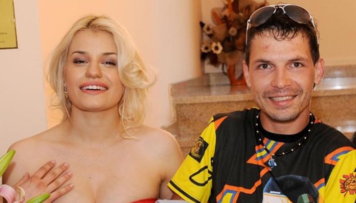 "Никога не съм й посягал. Истината е, че тя ми е посягала в моменти на ярост" "Никога не съм й посягал. Истината е, че тя ми е посягала в моменти на ярост"