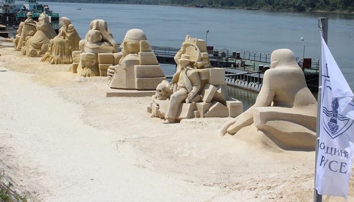 На церемония на кея в Русе бяха наградени и участниците във фестивала