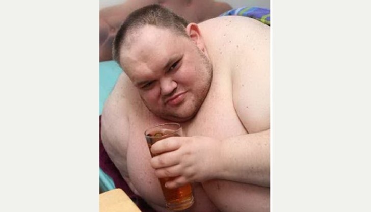 Британецът, който тежеше 410 кг е починал в неделя Британецът, който тежеше 410 кг е починал в неделя