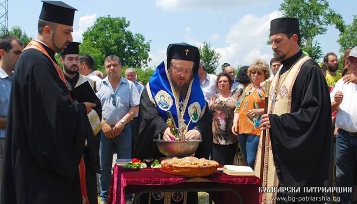 Ритуалът се проведе в стопанството на г-н Иван Иванов, член на русенската организация на НАЗ - РСФ „Дунавско зърно“
