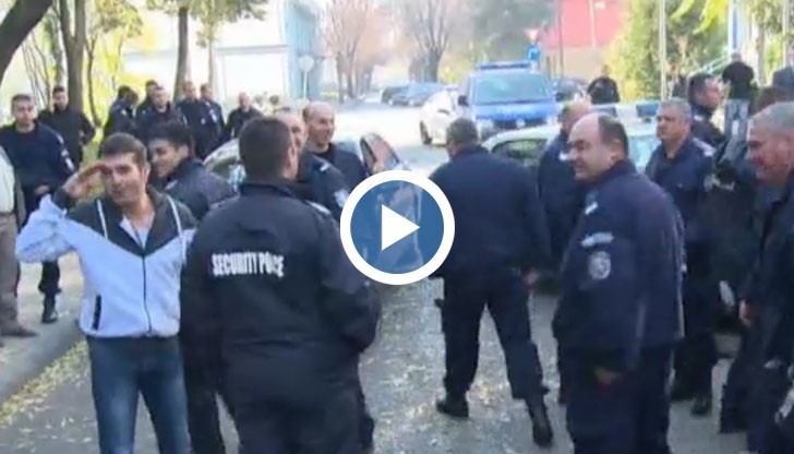 Полицаите излизат на масов протест днес и опъват палатков лагер пред парламента