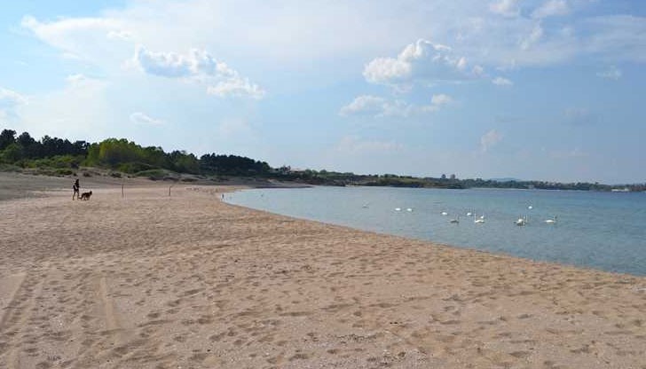 Детето отишло на плаж със семейството си, влязло във водата и повече не се появило