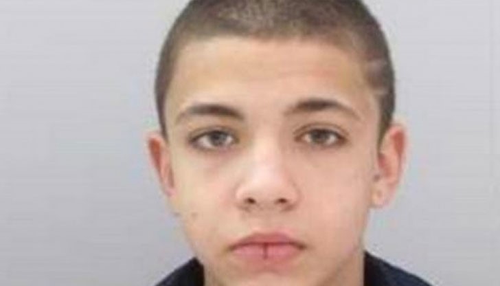 Умоляват се хората, които могат да дадат информация за него, да се обадят на тел.112 Умоляват се хората, които могат да дадат информация за него, да се обадят на тел.112