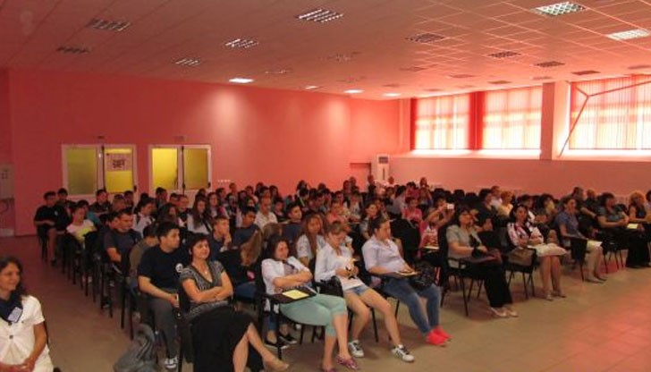 Впечатляващо и емоционално бе обръщението на председателя на Русенската стопанска камара - проф. д-р инж. Красимир Ениманев