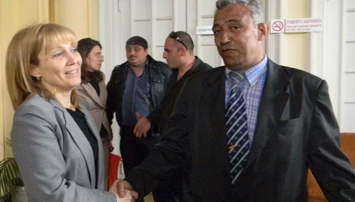 Арестувани са цели "ромски" фамилии за всевъзможни кражби! В знак на протест за ареста на сина си, Румен Чолаков щял да се кандидатира за кмет!