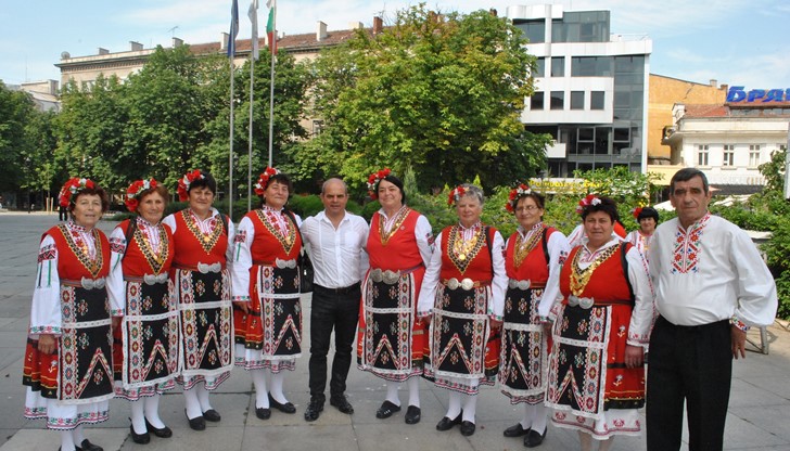 Кметът на Русе откри тазгодишното издание на традиционното „Шарено хоро”