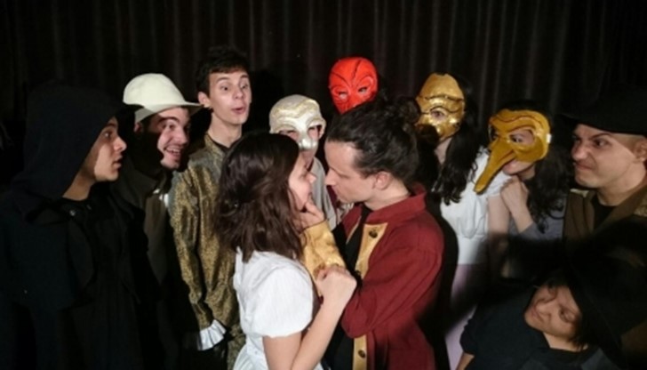 "Много шум за нищо" от Уилям Шекспир, постановка- Венцислав Петков, музикално оформление- Калина Атанасова