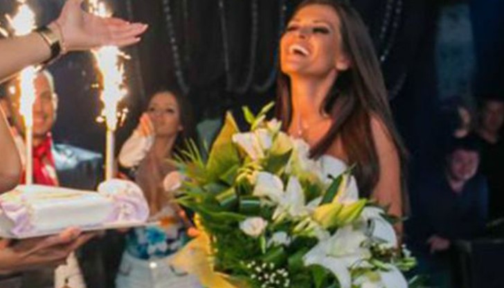 Галена, Галин, Тони Стораро, Десислава, Мария и Софи Маринова присъстваха на партито на Преслава