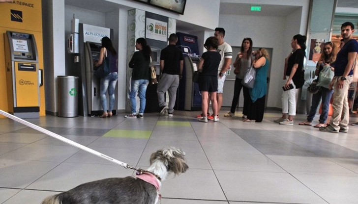 Всяко евро, изтеглено от банкоматите ... Всяко евро, изтеглено от банкоматите ...