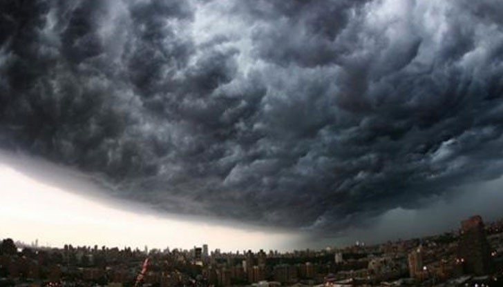 В този списък са включени някои от най-странните явления - някои са красиви, други смъртоносни и всички са спечелили човешкото страхопочитание