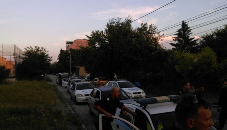 Полицията дошла след половин час...