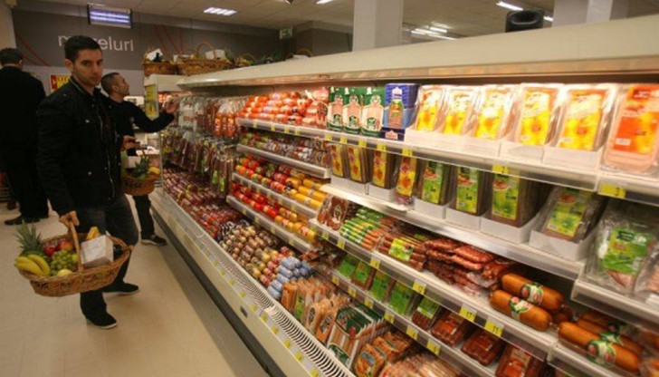 Ето и на какви цени пазаруват русенци - хляб за 40 стотинки, сирене - 5 лева, кашкавал - 7 Ето и на какви цени пазаруват русенци - хляб за 40 стотинки, сирене - 5 лева, кашкавал - 7