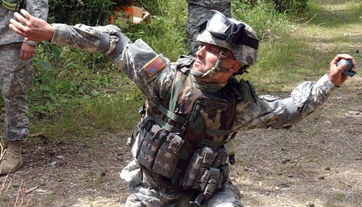 Министърът на икономиката: Боеприпасът, който се е взривил и е причинил инцидента е бил некачествен Министърът на икономиката: Боеприпасът, който се е взривил и е причинил инцидента е бил некачествен