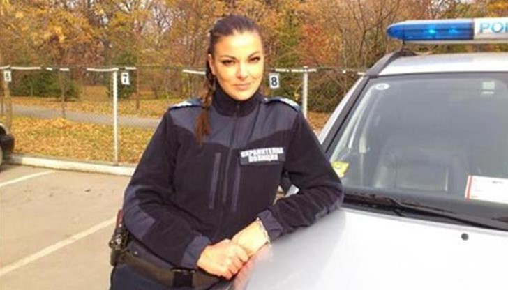 Анна Витанова - най-известната българска полицайка!
