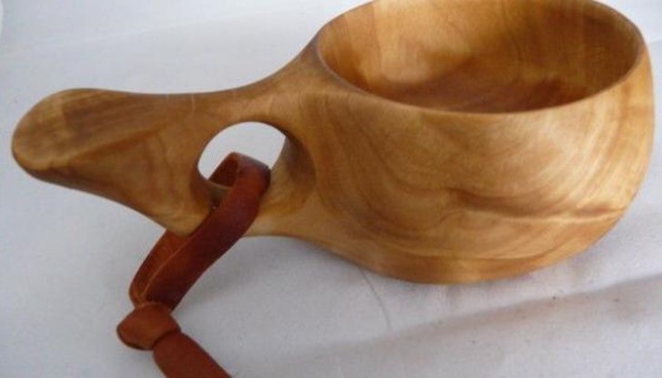 Младият император обикалял със свитата си из владенията... Младият император обикалял със свитата си из владенията...