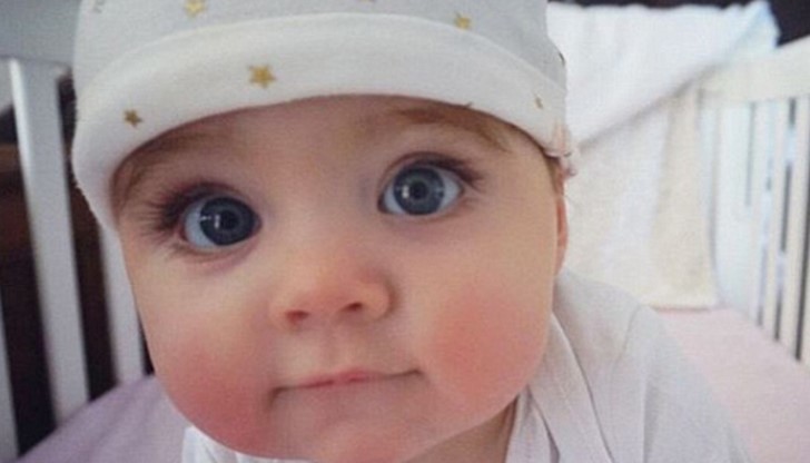 Сред феновете на малката госпожица са самите сестри Кардашиян