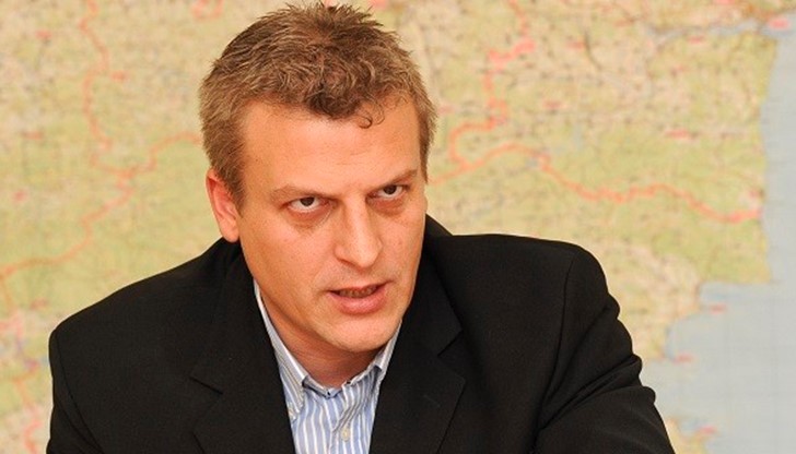 "Парите ще отидат за превенция на заболявания, причинени от използването на вредни храни," обясни д-р Москов