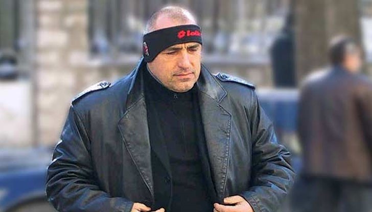 Ченгета-ятаци навиват мутрата-убиец да се предаде в „онзи гараж“ в Банкя Ченгета-ятаци навиват мутрата-убиец да се предаде в „онзи гараж“ в Банкя