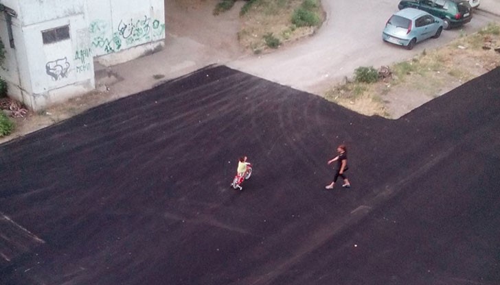 Снимките са преди и сега