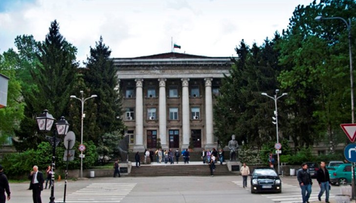 Министерство на образованието и науката стартира информационна кампания в шест града в страната Министерство на образованието и науката стартира информационна кампания в шест града в страната