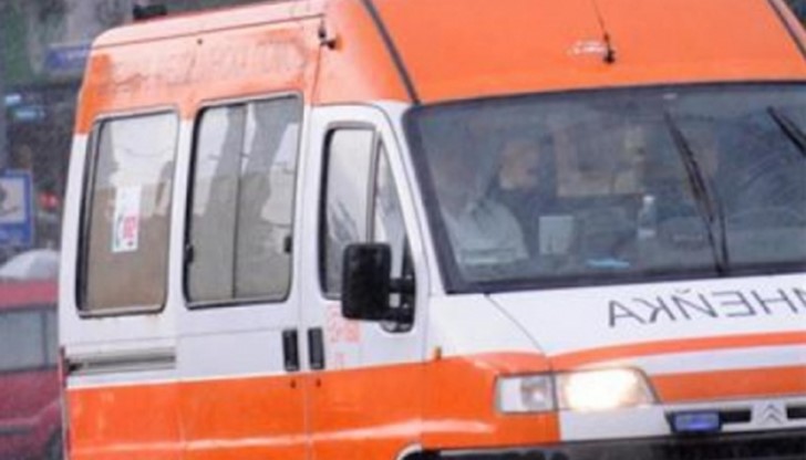 Шофьорът е приет в болницата с фрактура на 5 ребара Шофьорът е приет в болницата с фрактура на 5 ребара