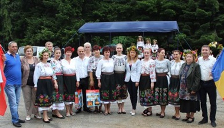 Проявата, организирана от Асоциацията на пенсионерите – клон Русе, събра над 300 участници от 26 състава Проявата, организирана от Асоциацията на пенсионерите – клон Русе, събра над 300 участници от 26 състава