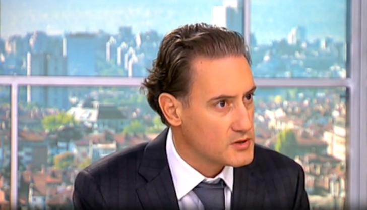 "защо не вярвам в независимостта на КЕВР.“, добави Домусчиев