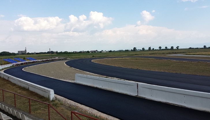 Обновената част на пистовото трасе се състои от 6 нови завоя и права, с обща дължина 840 метра