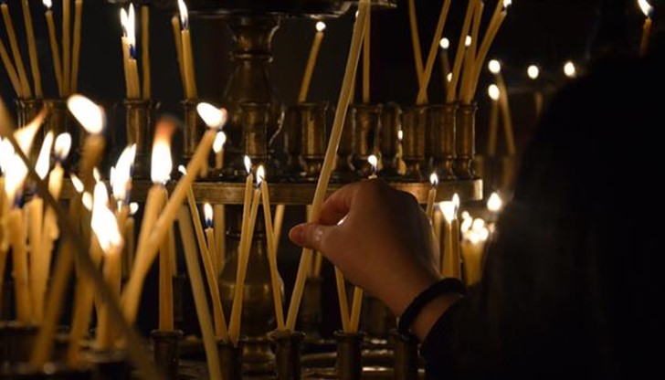 Денят се отдава почит към всички исторически личности, живели по българските земи, които са канонизирани за светци