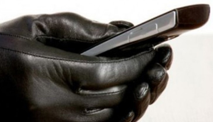 Осем сигнала за поставени бомби са били подадени днес до този момент към различни институции и фирми Осем сигнала за поставени бомби са били подадени днес до този момент към различни институции и фирми