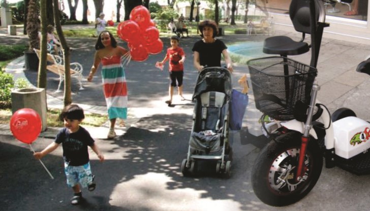 Община Бургас променя скоростта за движение на триколките в Морската градина Община Бургас променя скоростта за движение на триколките в Морската градина