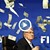 Хвърлиха пачка долари по президента на ФИФА
