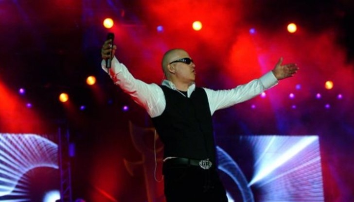 От миналата седмица екипът на “Шоуто на Слави” ... От миналата седмица екипът на “Шоуто на Слави” ...