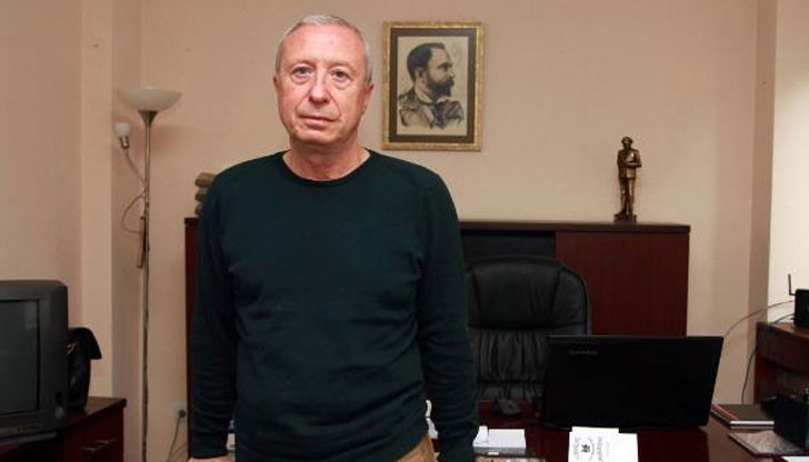 Проф. Здравко Митков, шеф на Сатиричния театър: Резултатът от затъпяването на хората ще е фатален