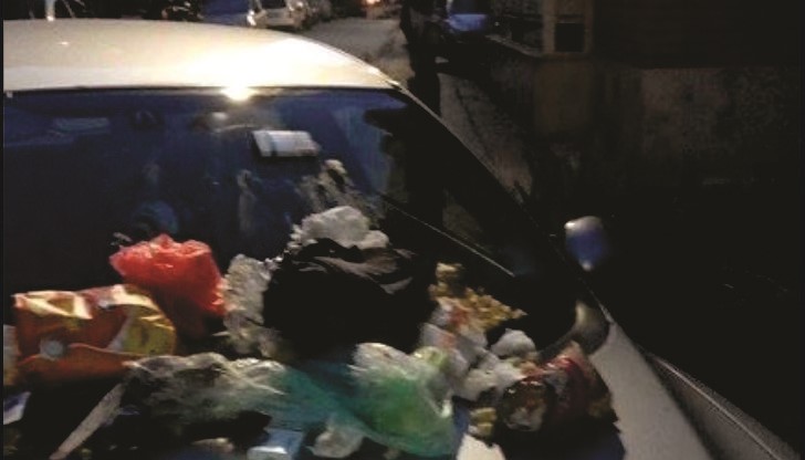 Коя ли е причината този автомобил да бъде така разкрасен?