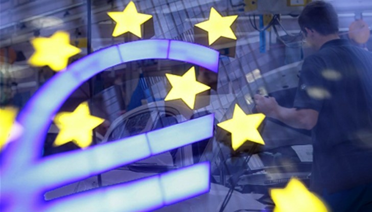 Атина не обмисля връщане към драхмата или въвеждането на паралелна валута