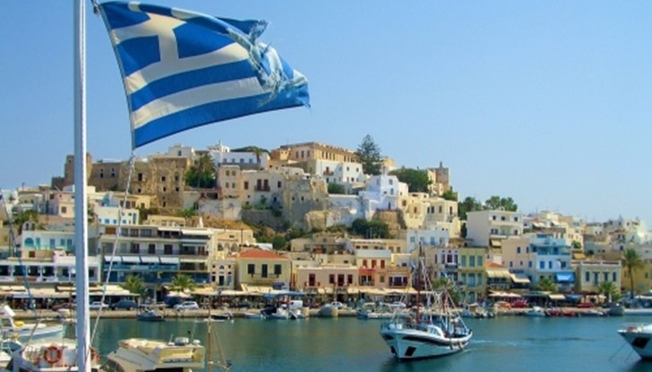 Пазарът на имоти се активизира след резкият спад на цените на къщите в Гърция заради икономическата криза