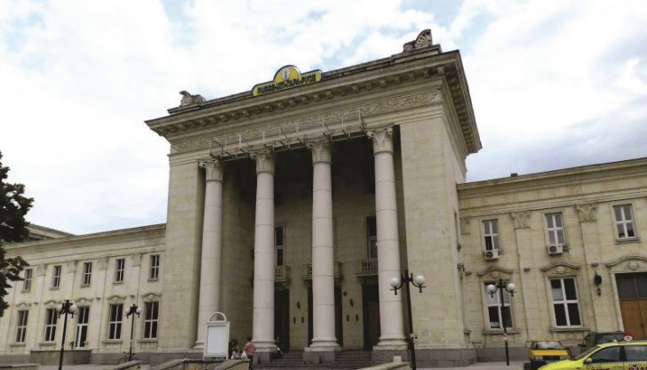 Поради извършване на ремонтни дейности по железният път от 08 юли до 31 юли ... Поради извършване на ремонтни дейности по железният път от 08 юли до 31 юли ...