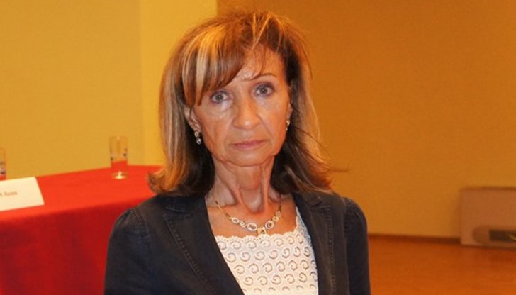 Нейната активна гражданска позиция и принципното й поведение я превърнаха в ... Нейната активна гражданска позиция и принципното й поведение я превърнаха в ...