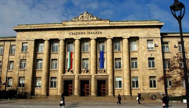 Русенският районен съд е наложил глоба в размер на 300 лв