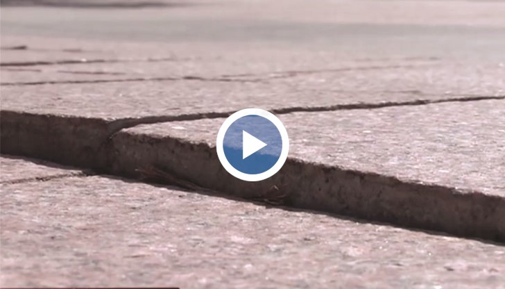 Откакто е открит през 2011, по централния площад в Русе ...