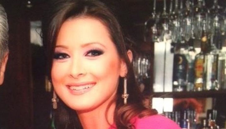 Манекенката е открила своя фирма "Алие" ЕООД, a дружеството вече е сключило договори с най-голямата в света компания за кетъринг